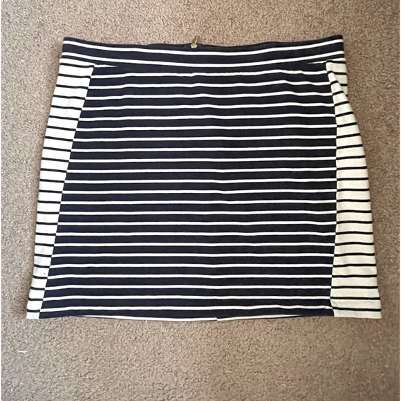 🔥SALE$5🔥Tommy Hilfiger Knit Skirt - Picture 1 of 3
